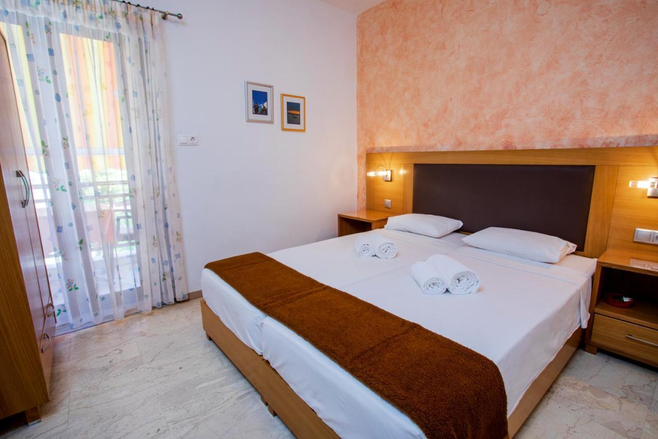 Maik Apartments Metamorfosi  Zewnętrze zdjęcie